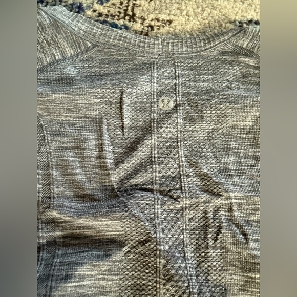 Lululemon Swiftly Tech Long Sleeve - Picture 5 of 5